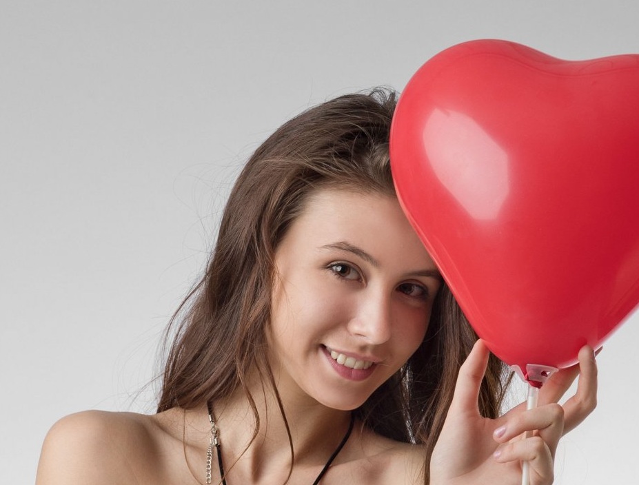 Natalia Turner’s How Yoga Improves Flexibility and Reduces Stress