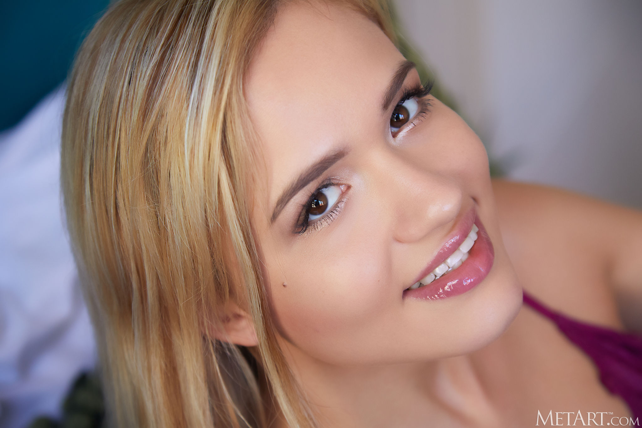 Camilla Ward Shares Her Experience, Gives Guidance on Chronic Pain Management Techniques