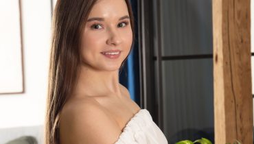 Amber Hughes Shares Her Experience, Gives Advice on Health Insurance for Freelancers