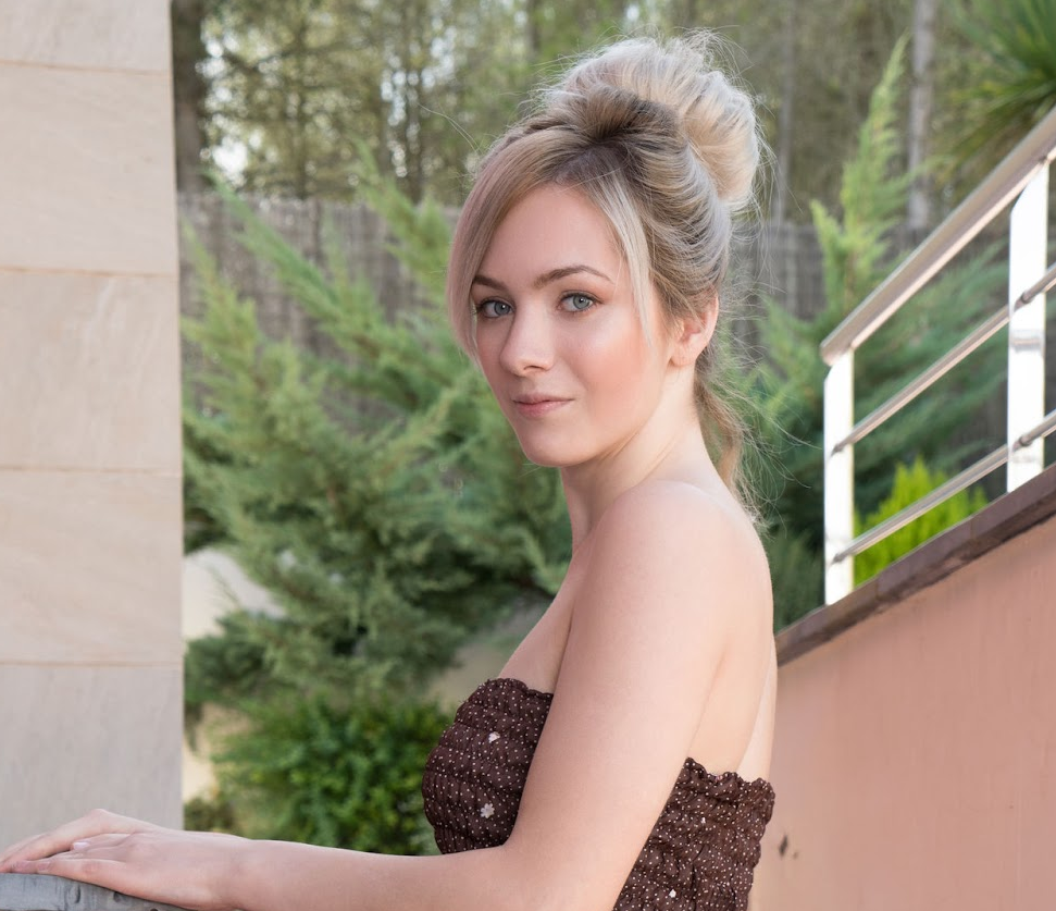 Amelia Carter shares her experience, gives guidance on balanced nutrition for everyday energy