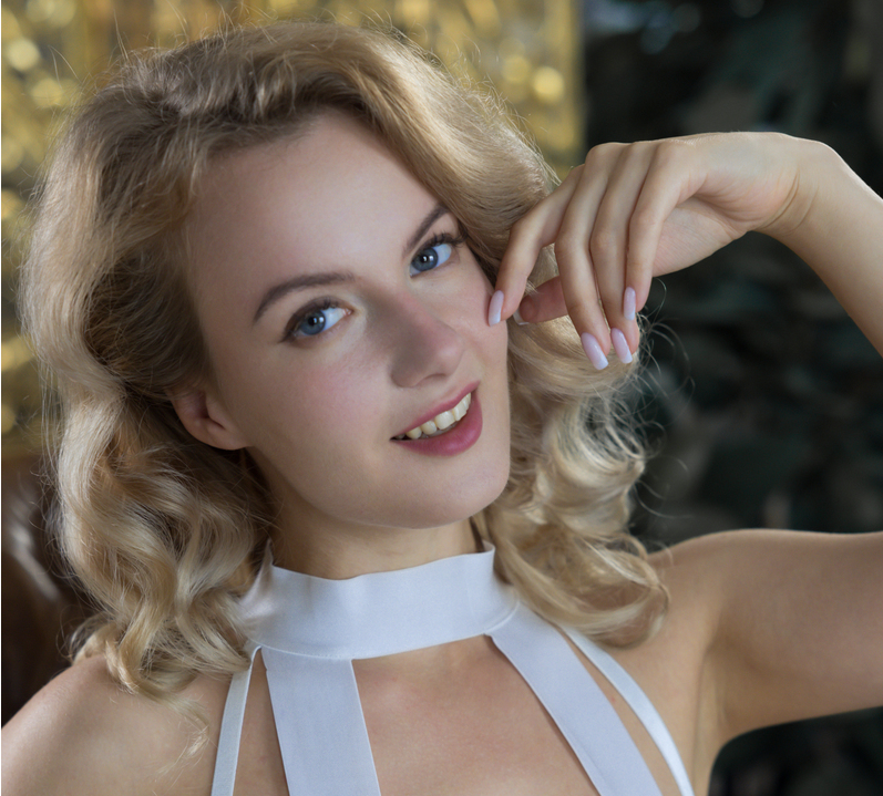 Female Health Coach Layla Shares a 2026 DASH Diet Meal Plan Review (Results, Costs, Pros & Cons)