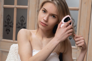 Money Coach Sophie Grant Shares the Credit Card Benefits Men Often Miss